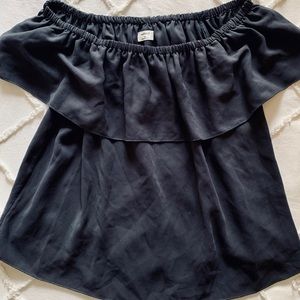 Off The Shoulder Ariztia Navy Top